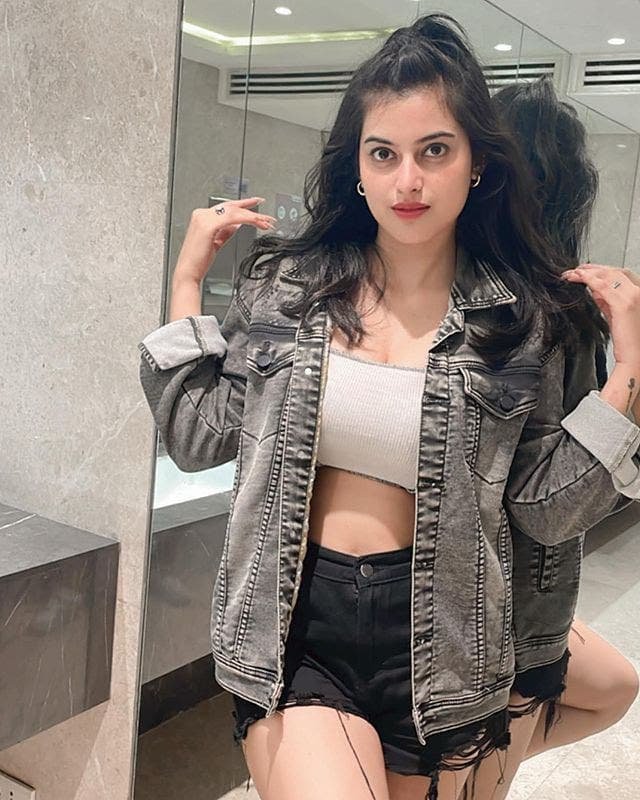 Tanya Sharma - Verified independent escort service Varanasi with direct booking