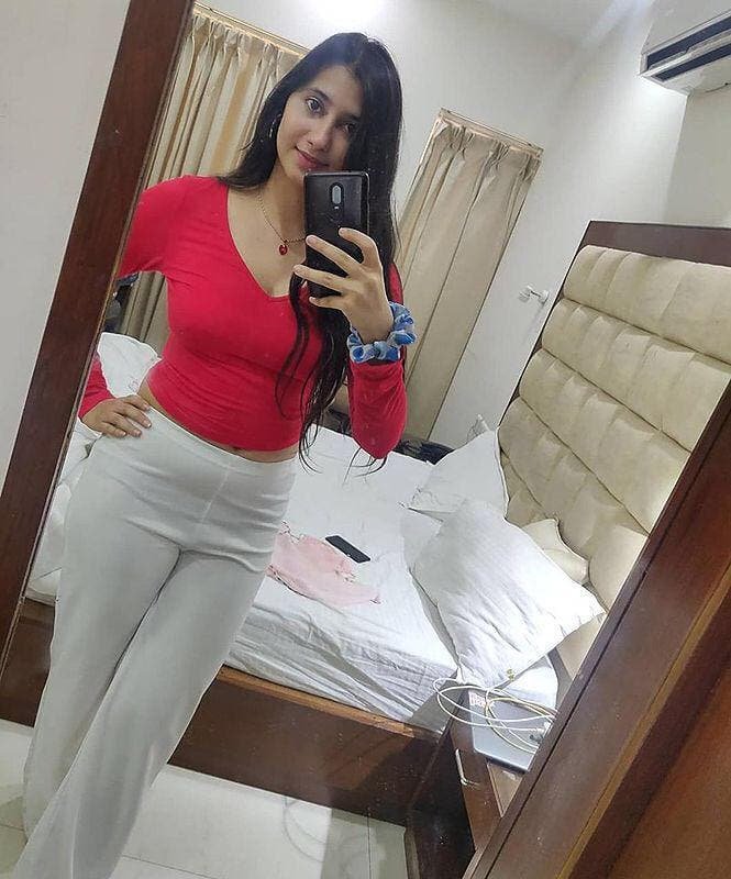 Nandini - Discreet housewife escorts Varanasi providing secure companion service